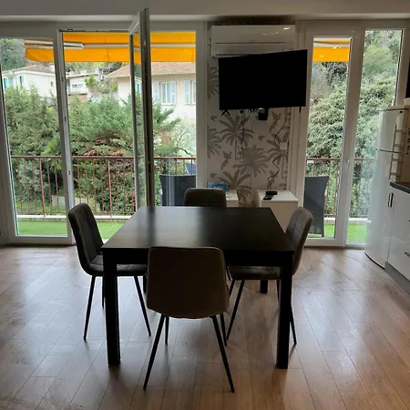 Апартаменты Spacious Riviera