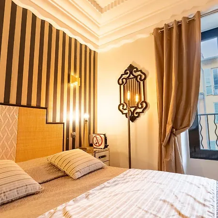Le Meurice Отель