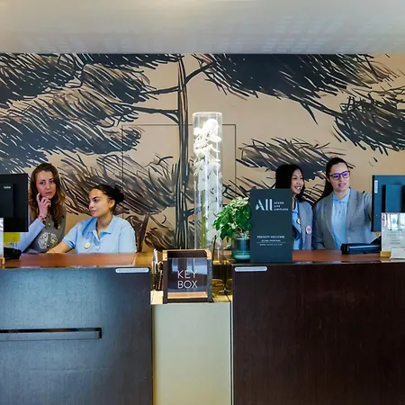 Adagio Centre 3* ניס