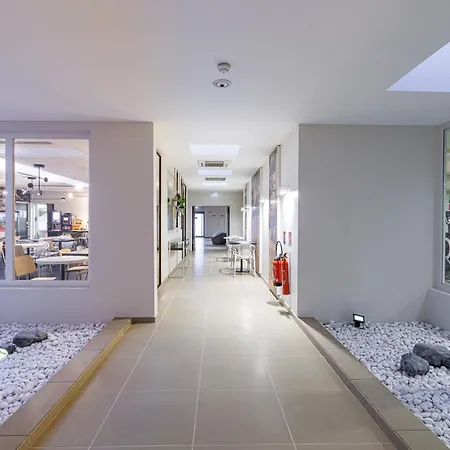 Adagio Centre 3* ניס