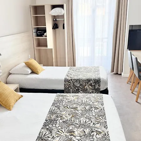 Hotel Helvetique 3*
