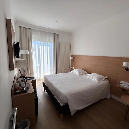 Carlton Nice, Fully Renovated Nice