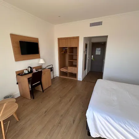 Carlton Nice, Fully Renovated 3* Nice