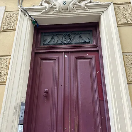 Beau Au Coeur De *