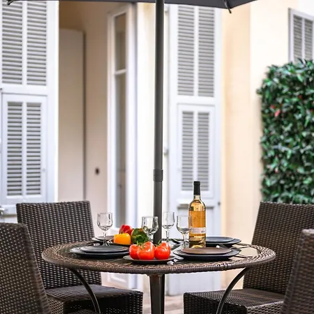 Lägenhet Charme Nicois Avec Terrasse En
