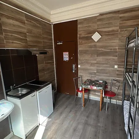 Simple Stay-centre Au Calme Aparthotel