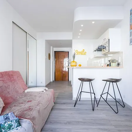 Buffa 21 - 2min From The Sea - Terrace Apartment Nizza