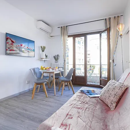 Buffa 21 - 2min From The Sea - Terrace Apartment