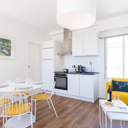 Spitalieri- Sunny Terrace With View -new Апартаменты