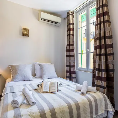 Guisol - Typical 3 Bedroom Ac Near Port Ницца