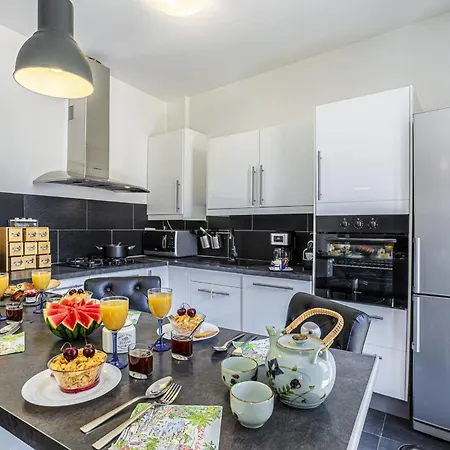 Guisol - Typical 3 Bedroom Ac Near Port Апартаменты Ницца
