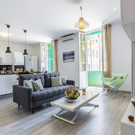 Апартаменты Guisol - Typical 3 Bedroom Ac Near Port Ницца