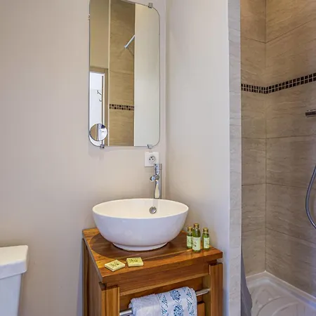 Guisol - Typical 3 Bedroom Ac Near Port Ницца