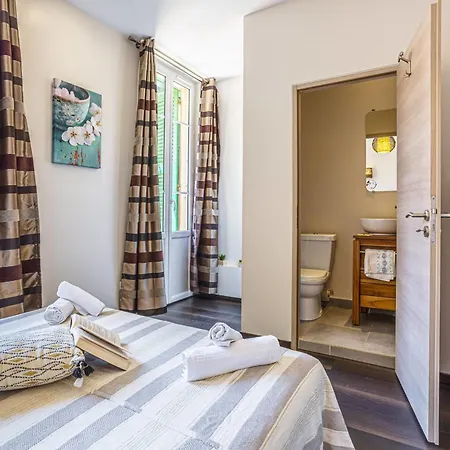 Guisol - Typical 3 Bedroom Ac Near Port Апартаменты Ницца