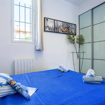Апартаменты Guisol - Typical 3 Bedroom Ac Near Port Ницца