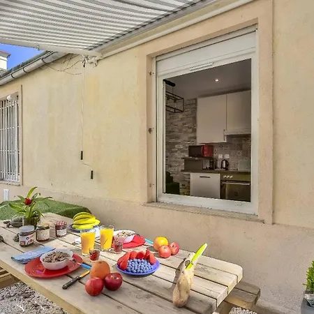 Le Refuge Apartment *