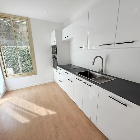 Modern House Fabron, Garden, Air Conditioning Vakantiehuis
