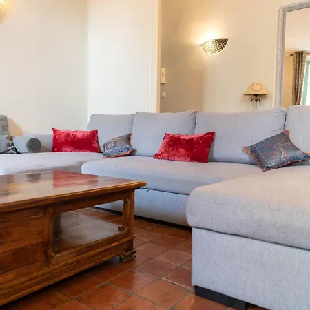 Apartment Spacieux 2p Centre Climatise