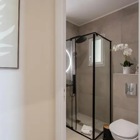 #52 Etoile ,central, Balcony, Ac-5 Min P Massena Appartement *