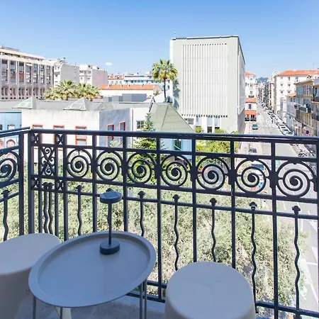 #52 Etoile ,central, Balcony, Ac-5 Min P Massena Nice