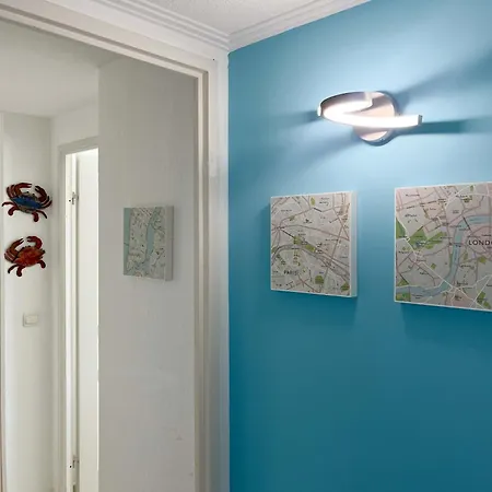 Risso - Charming One Bedroom With A Balcony Daire *