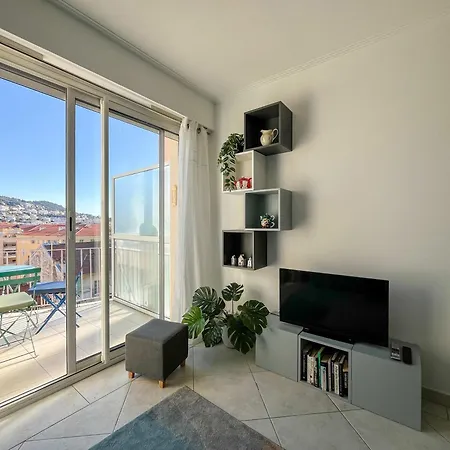 Risso - Charming One Bedroom With A Balcony Nice