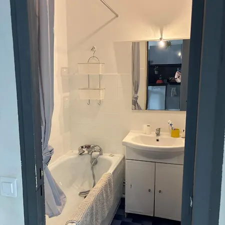 Apartment 2 Piece A 2min De La *