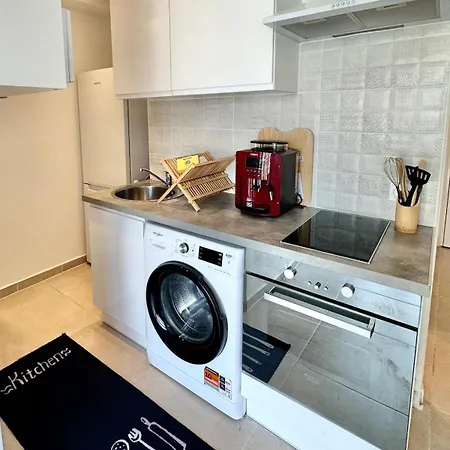 Cozy For 4 - Wifi & Air Conditioning Nizza