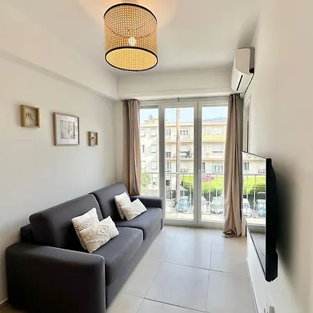 Cozy For 4 - Wifi & Air Conditioning