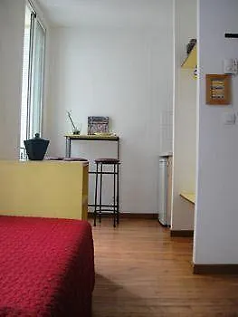 Hotel Du Petit Louvre
