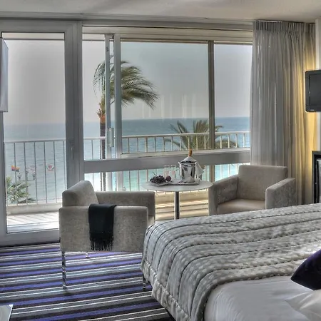 Mercure Promenade Des Hotel