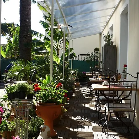 Hotel Logis Victorine Nizza