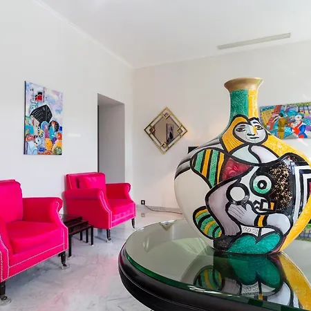 Appartement Palais Massena *