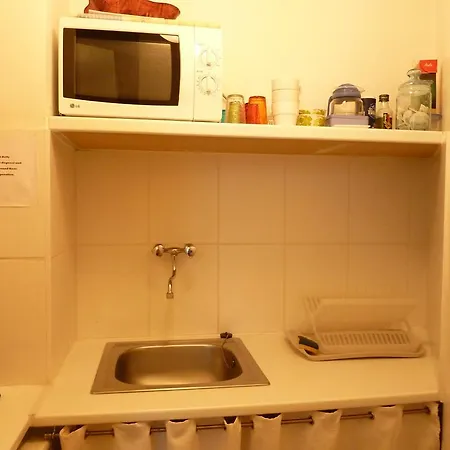 弗洛里尔一室公寓酒店 2*