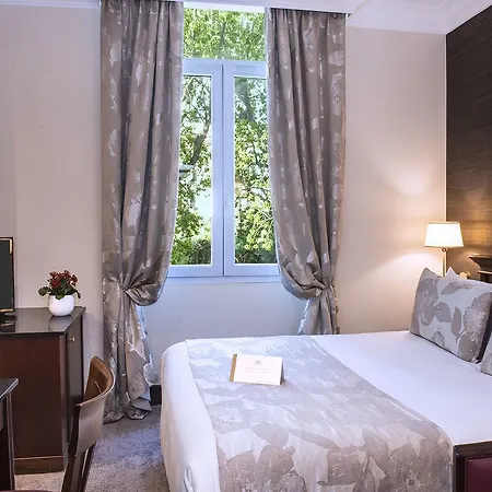 West End Promenade 4*