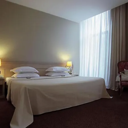 B4 Park 4* Ницца