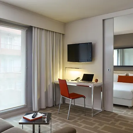 Adagio Centre Апарт-отель Ницца