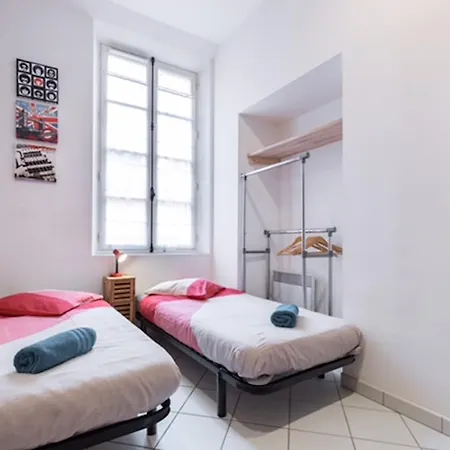 Appartement Ste Reparate F4 Moderne, Design, Place Rossetti, Heart Old Town