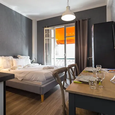 Aparthotel Azur Nice