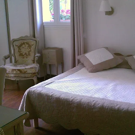 Lepante Hotell 2*