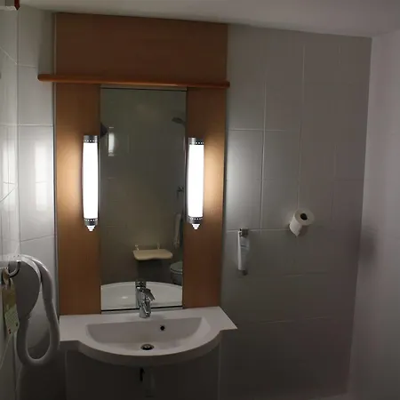 Otel Ibis Aeroport Promenade Des Anglais Nice