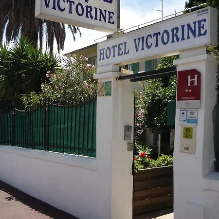 Logis Victorine Hotel