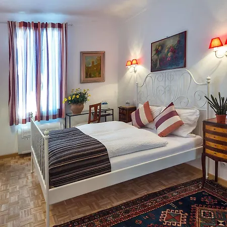 Hotel Logis Victorine