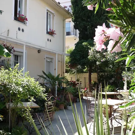 Hotel Logis Victorine