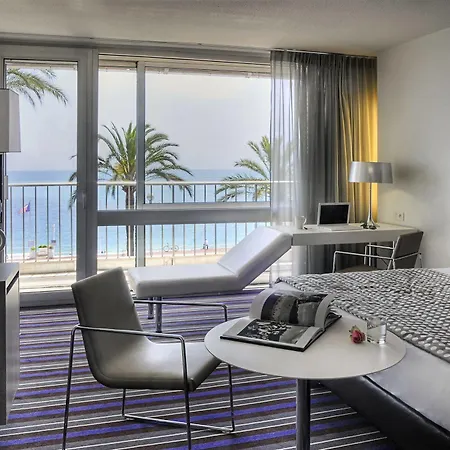 Mercure Promenade Des