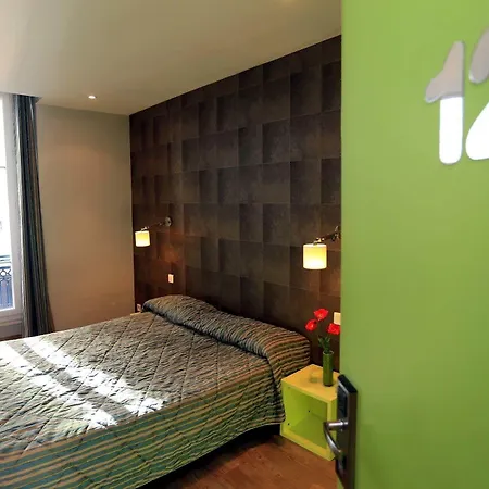 Hotel H33