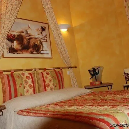 Отель Le Meurice 3*