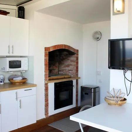 Happy Few L Altair Apartment