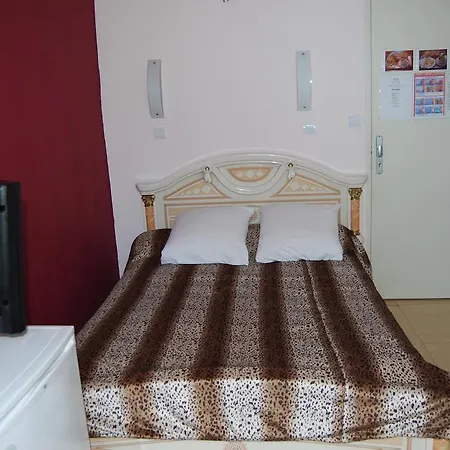 Hotel Azur 2*