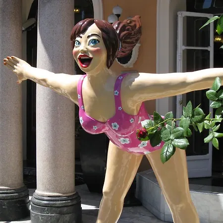 Отель Le Royal Promenade Des Ницца